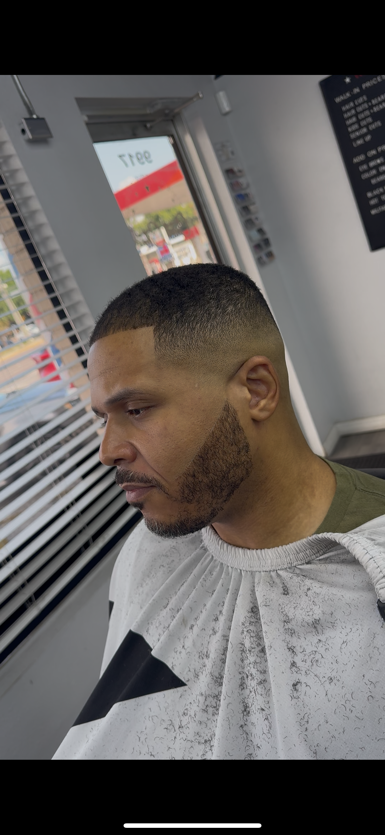 Clutch Cutz Barbershop 2